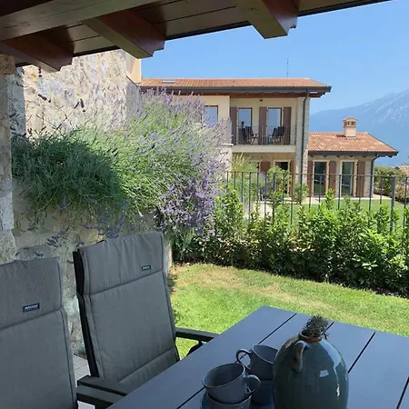 Borgo Al Tempo Perduto Gargnano