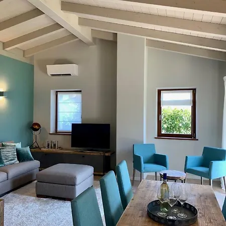 Borgo Al Tempo Perduto فيلة *
