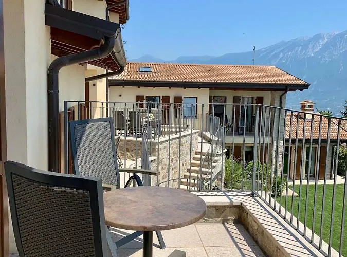 Borgo Al Tempo Perduto Gargnano